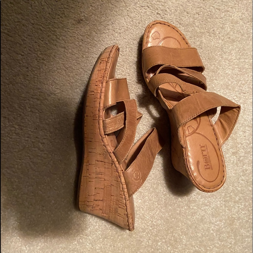 Born summer sandal heels.